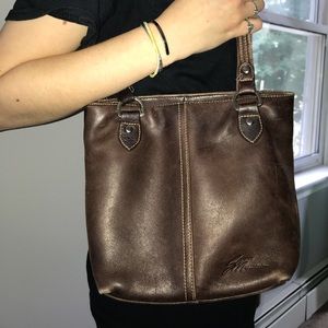 Stone Mountain Chocolate Leather Shoulder Bag 💼